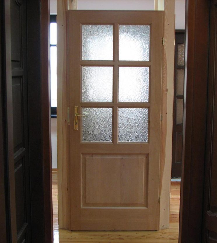 Drzwi drewniane wewnętrzne - Stolarnia Poznań W9
